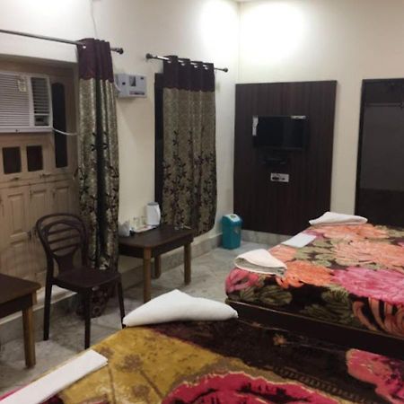 Liberty Guest House Varanasi Ngoại thất bức ảnh
