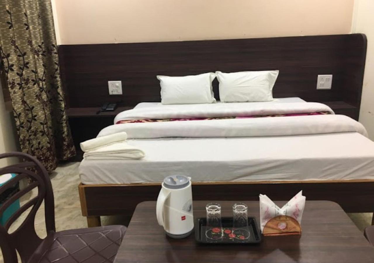 Liberty Guest House Varanasi Ngoại thất bức ảnh