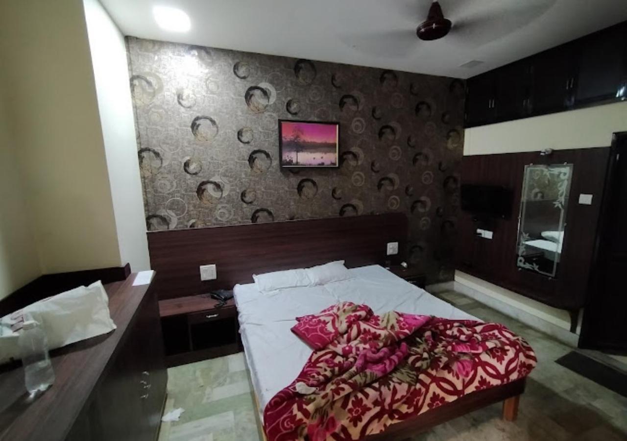 Liberty Guest House Varanasi Ngoại thất bức ảnh