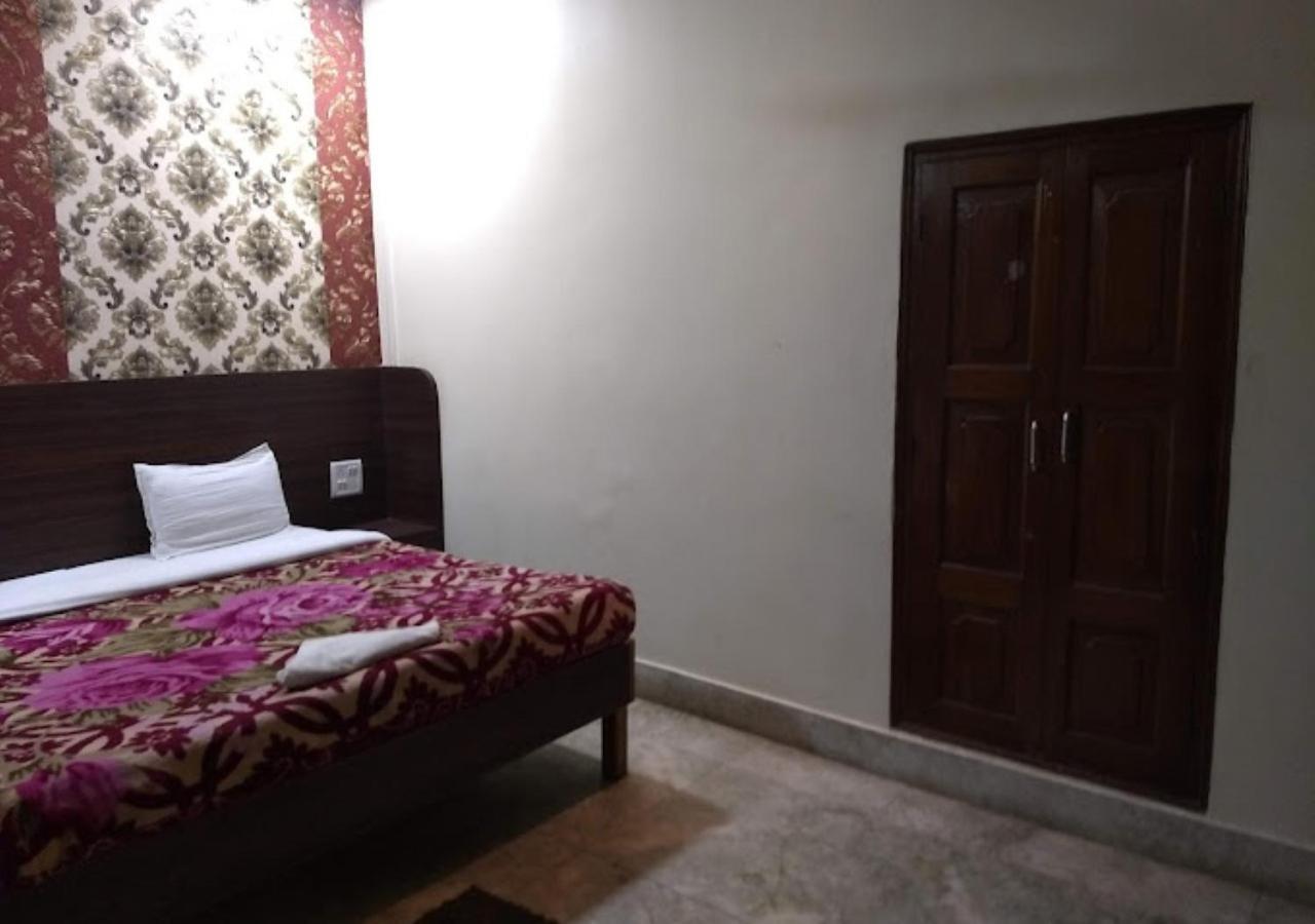 Liberty Guest House Varanasi Ngoại thất bức ảnh
