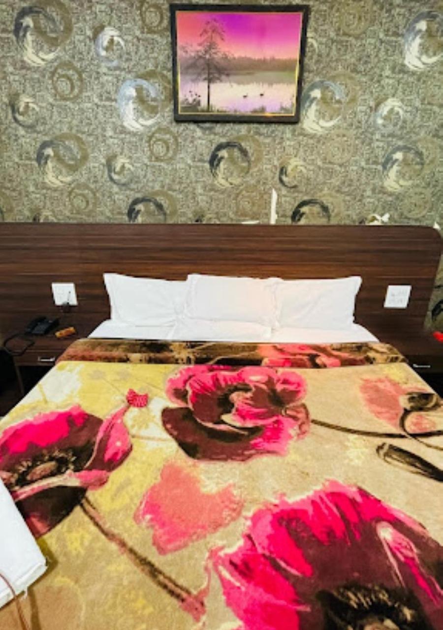 Liberty Guest House Varanasi Ngoại thất bức ảnh