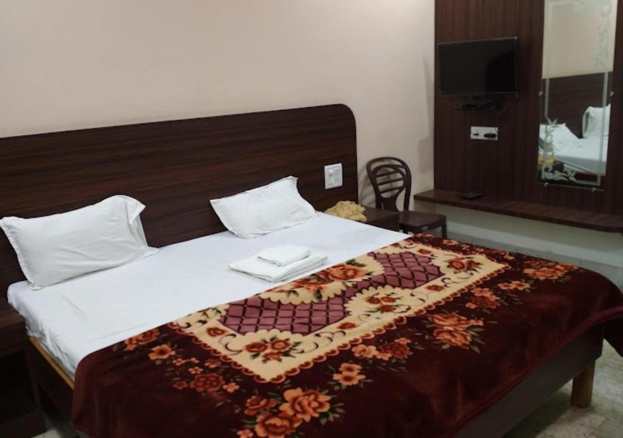 Liberty Guest House Varanasi Ngoại thất bức ảnh