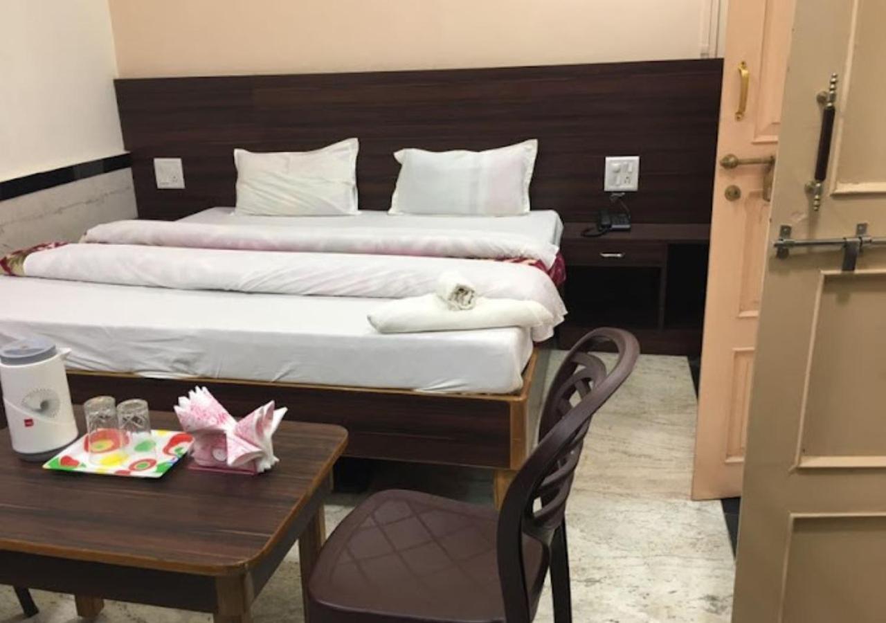 Liberty Guest House Varanasi Ngoại thất bức ảnh