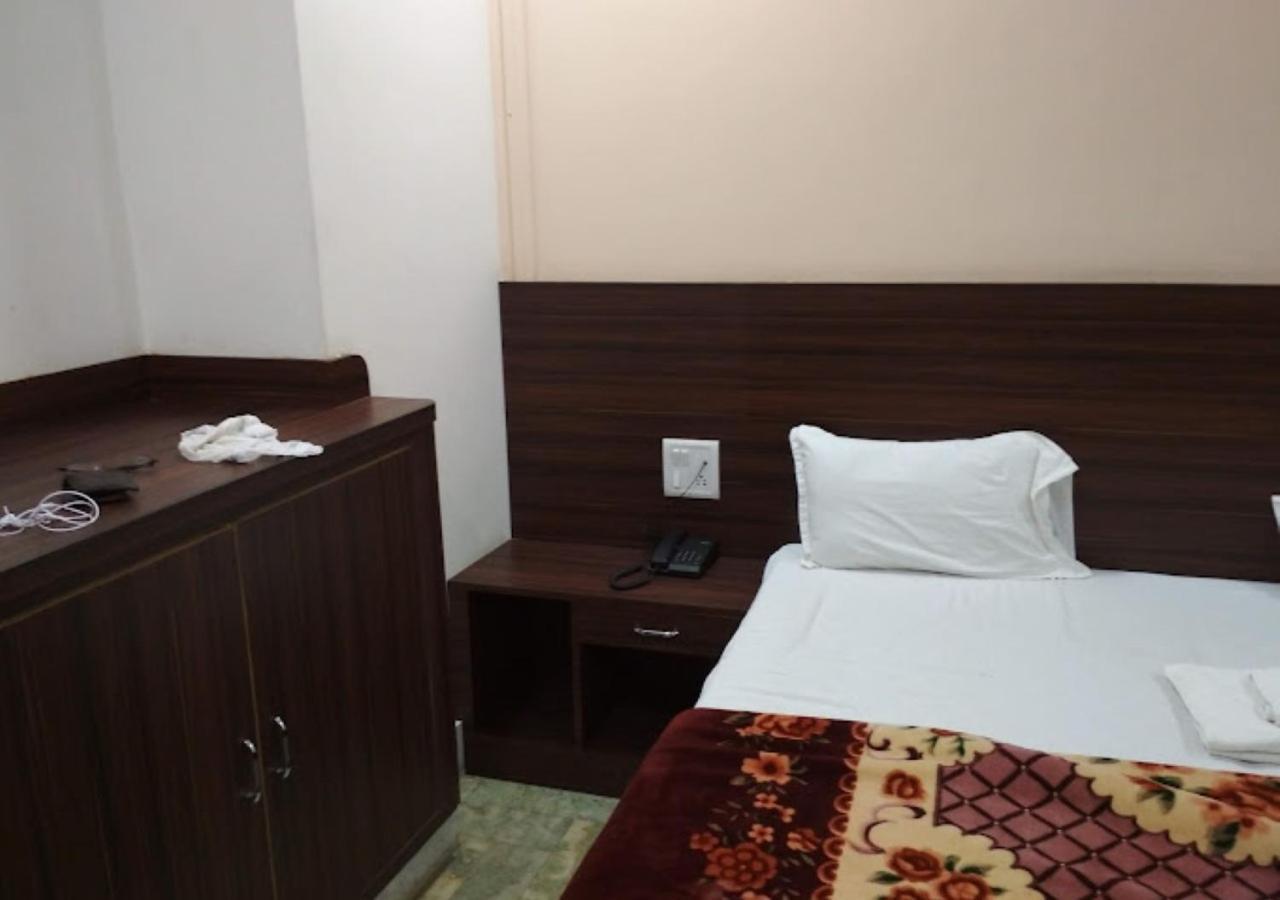 Liberty Guest House Varanasi Ngoại thất bức ảnh